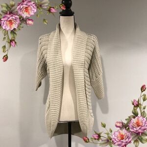 Short sleeve open cardigan